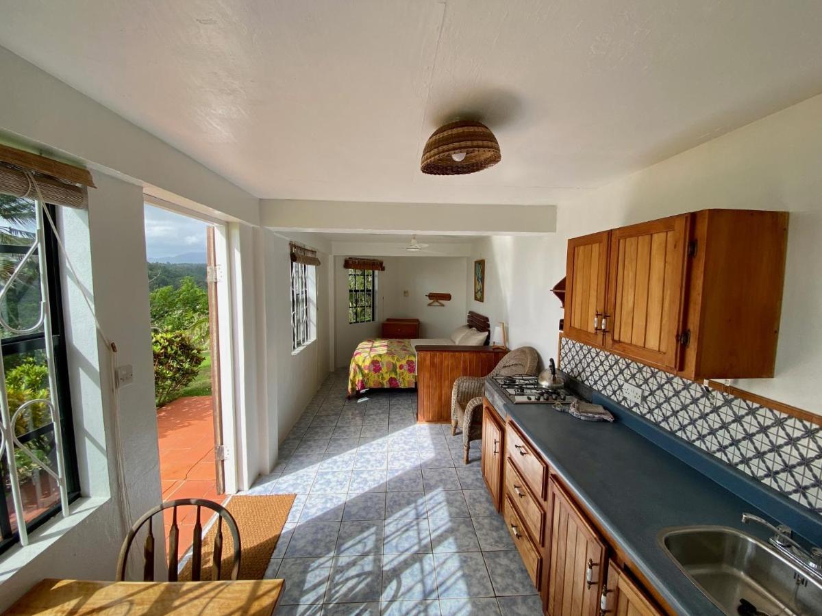Sea Cliff Eco-Cottages & Gin Distillery Calibishie Dış mekan fotoğraf